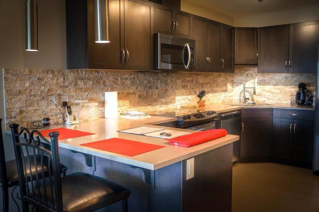Executive Suites By Roseman - Alura Calgary Bagian luar foto