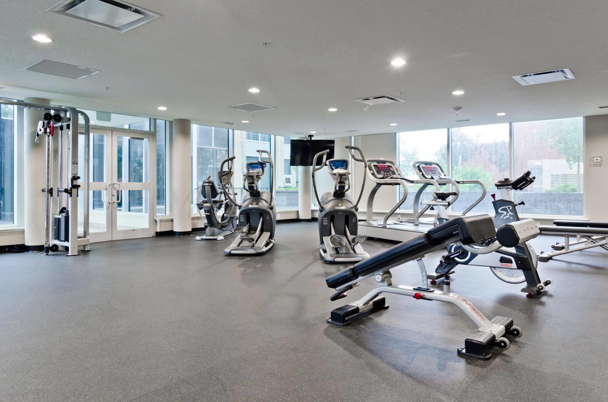 Executive Suites By Roseman - Alura Calgary Bagian luar foto